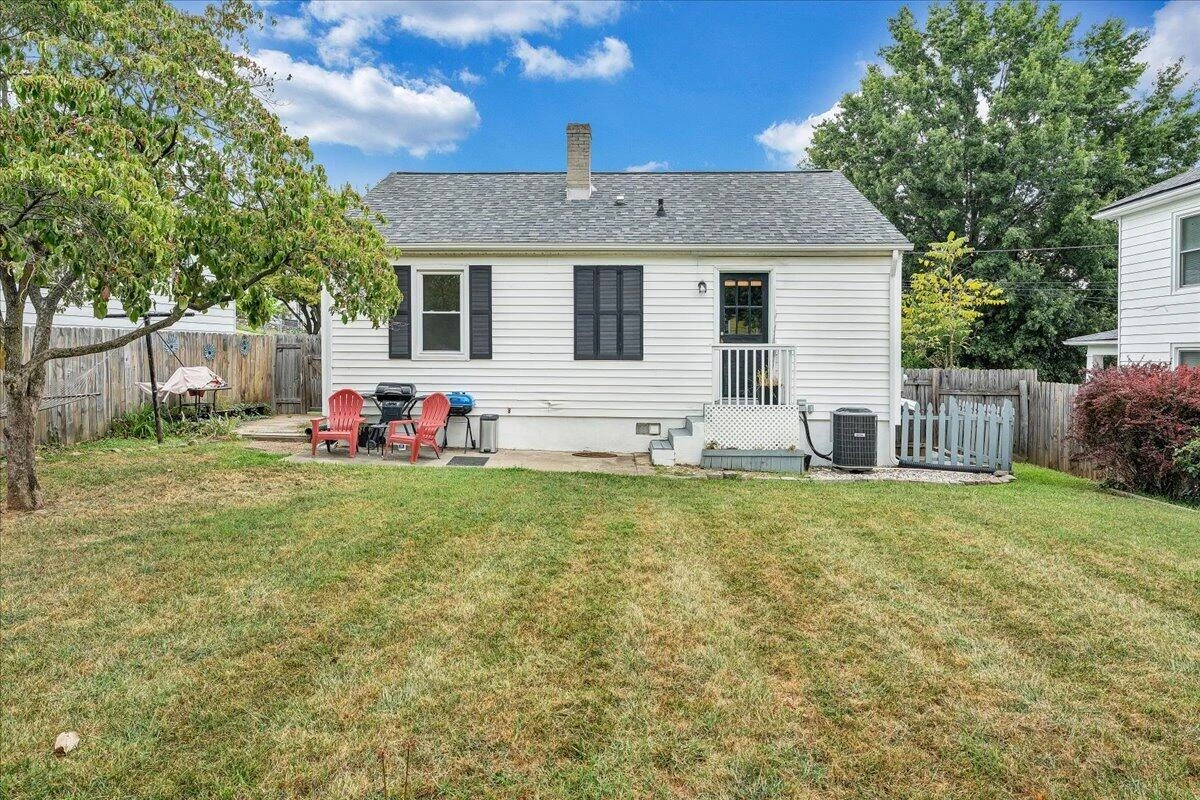 439 Cedar Bluff AVE SE - Photo 26