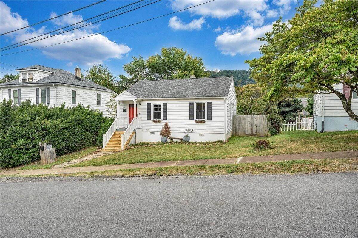 439 Cedar Bluff AVE SE - Photo 29