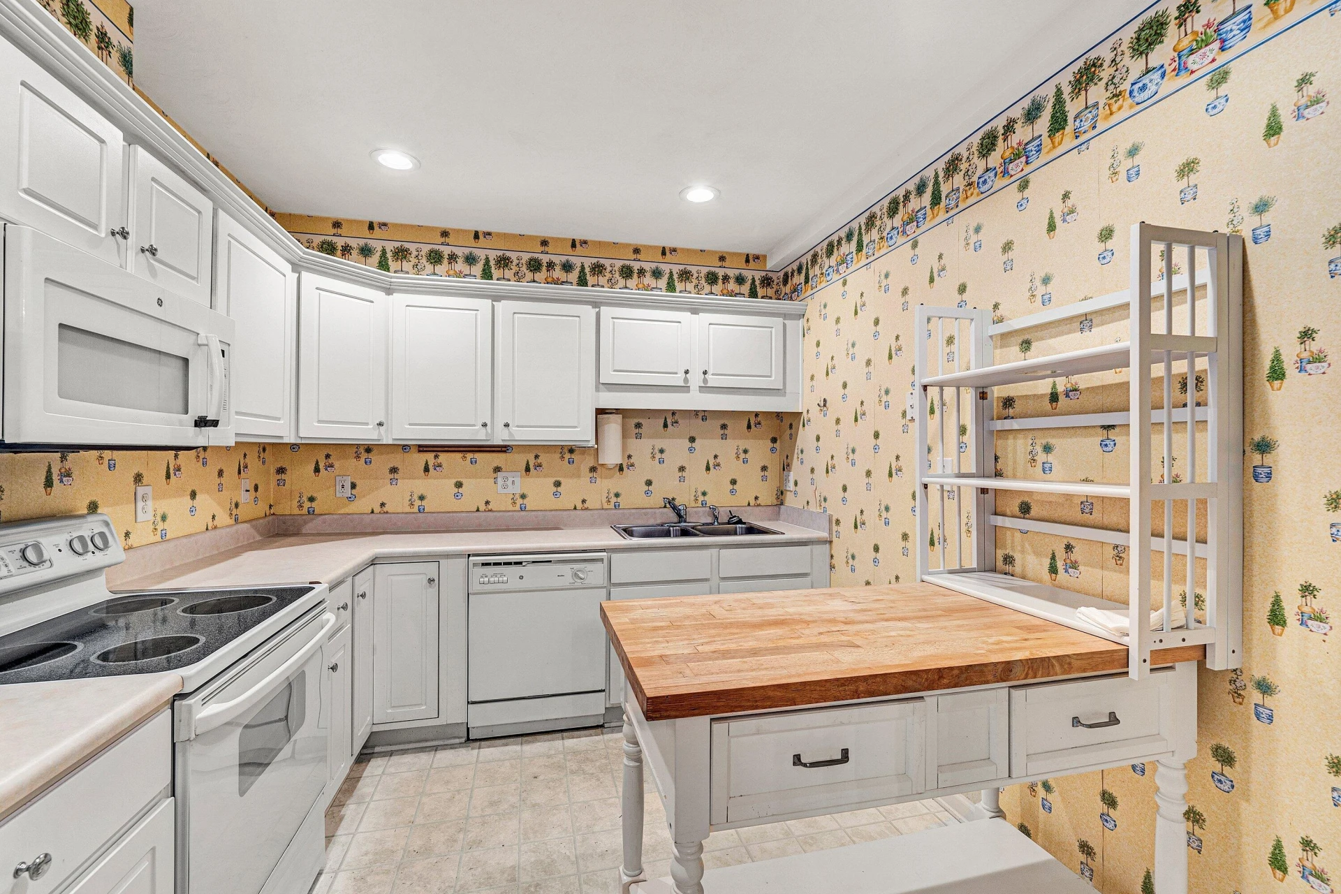 4438 Pheasant Ridge RD #103 - Photo 7