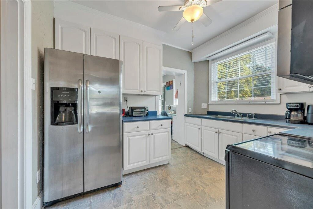 813 Spruce ST - Photo 8