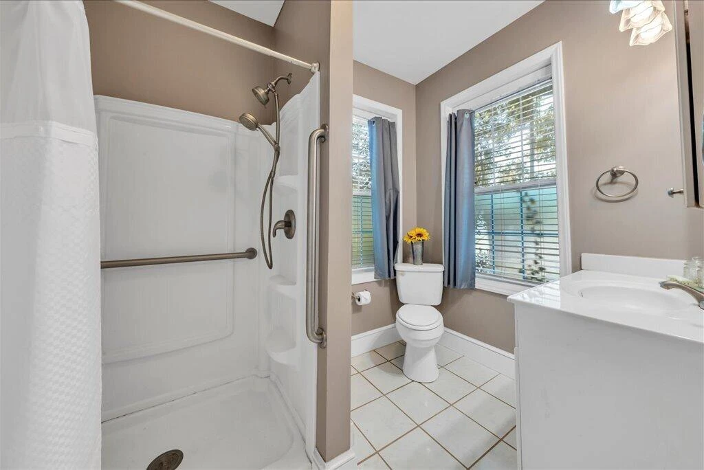 813 Spruce ST - Photo 9