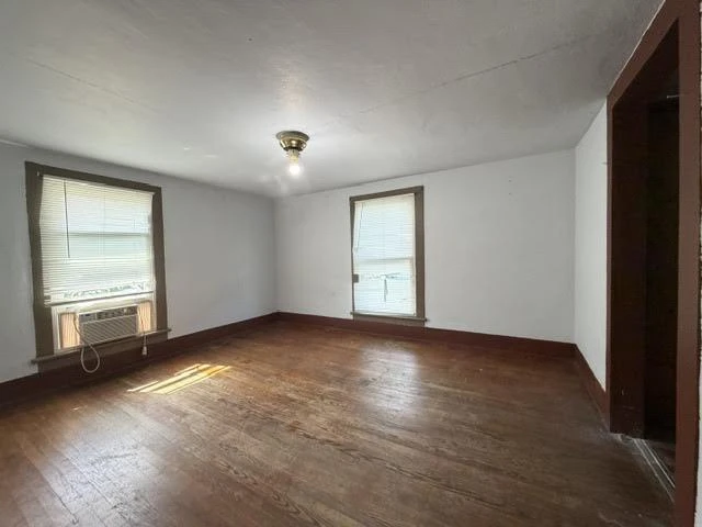 1722 Campbell AVE SE - Photo 5