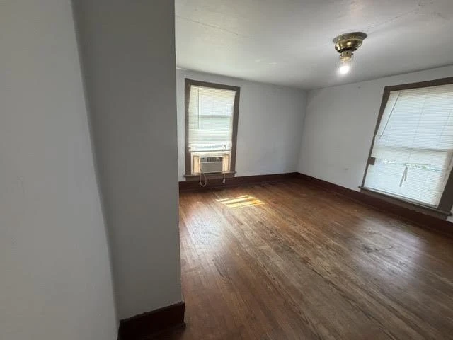 1722 Campbell AVE SE - Photo 9