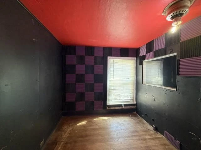 1722 Campbell AVE SE - Photo 13