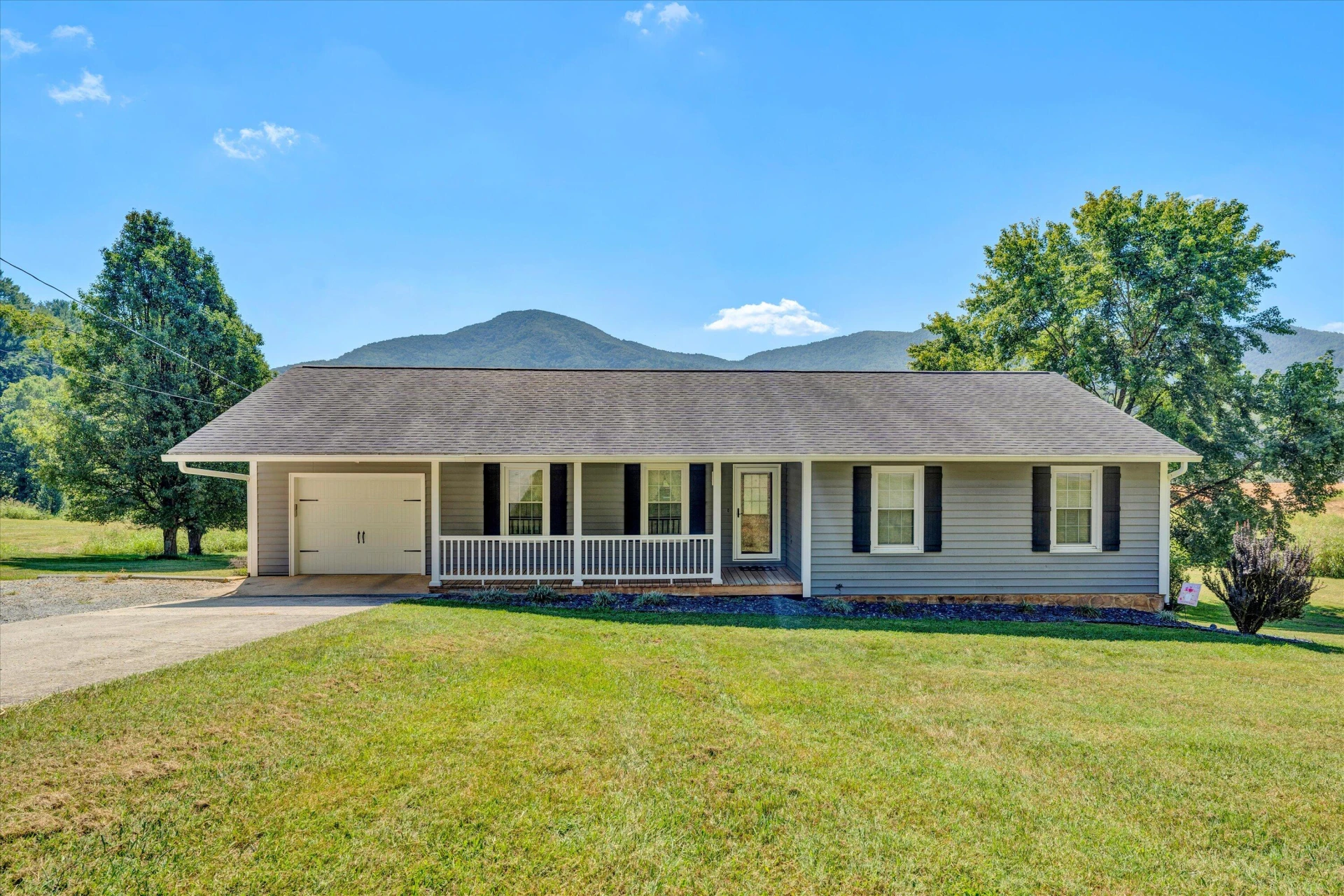6180 Poage Valley RD