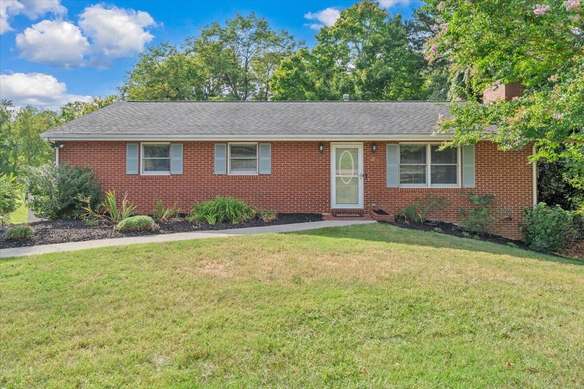 160 Stayman RD