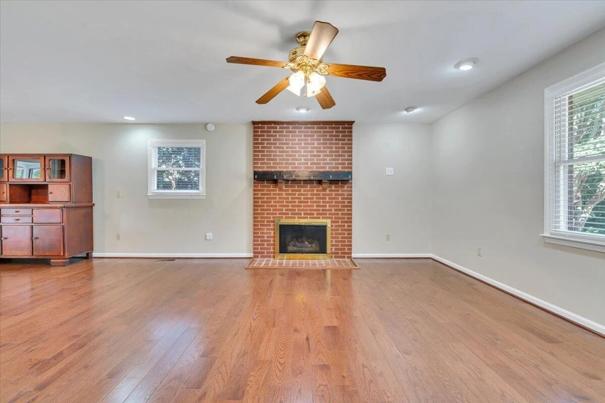160 Stayman RD - Photo 5