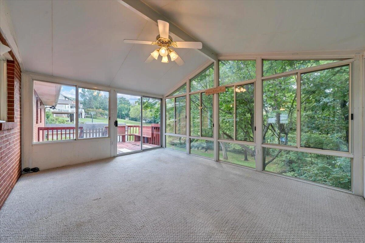 160 Stayman RD - Photo 13
