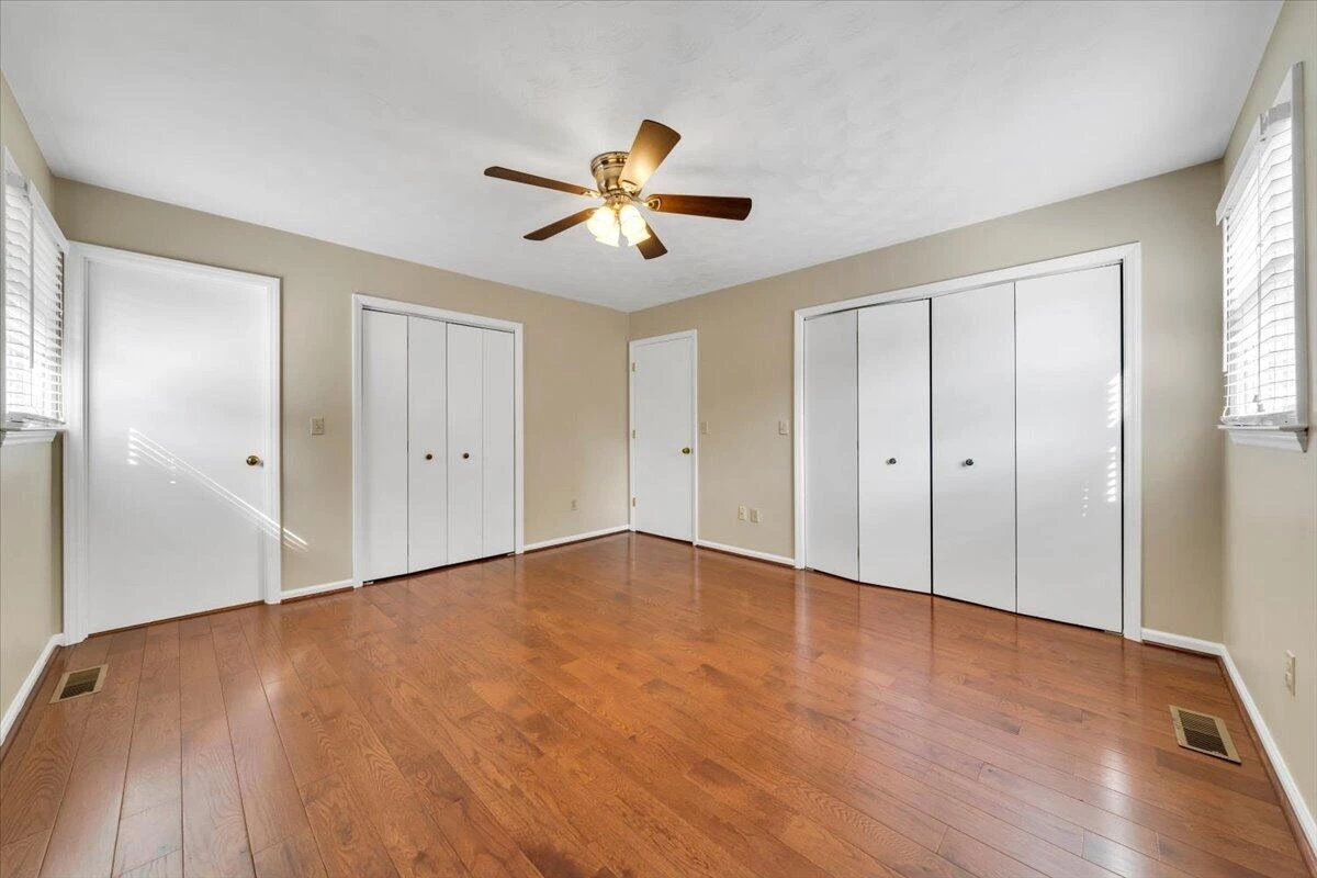 160 Stayman RD - Photo 16