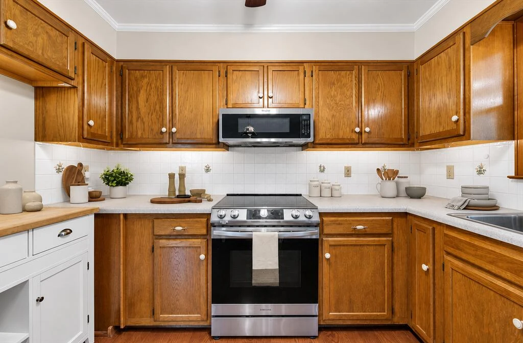 160 Stayman RD - Photo 9