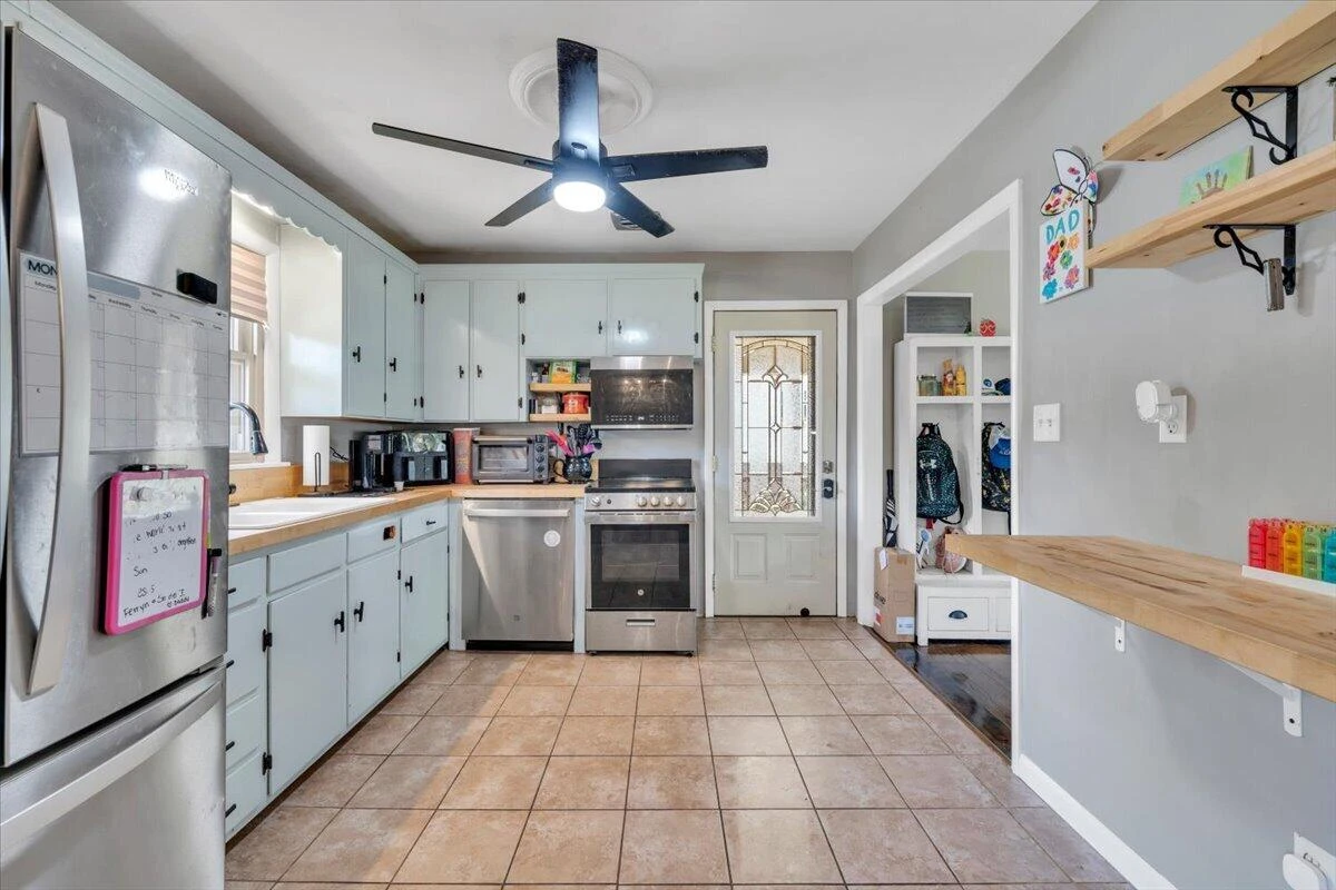 5402 Green Meadow RD - Photo 13