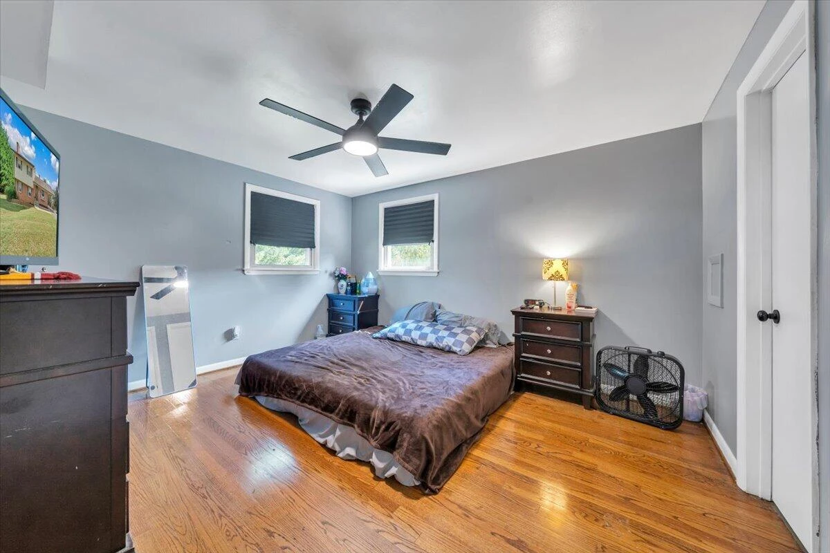 5402 Green Meadow RD - Photo 22