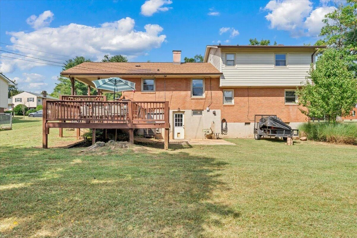 5402 Green Meadow RD - Photo 31