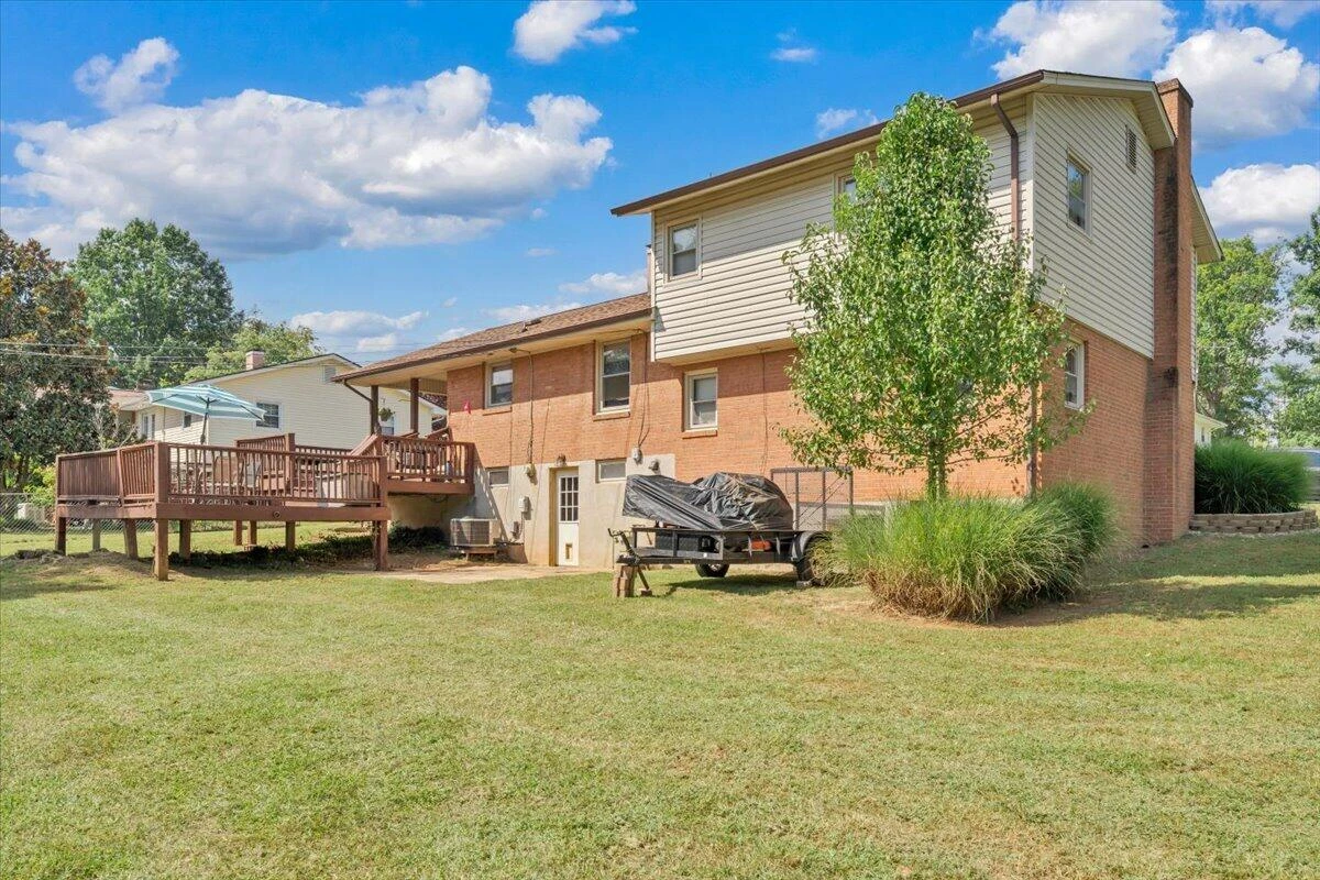 5402 Green Meadow RD - Photo 33