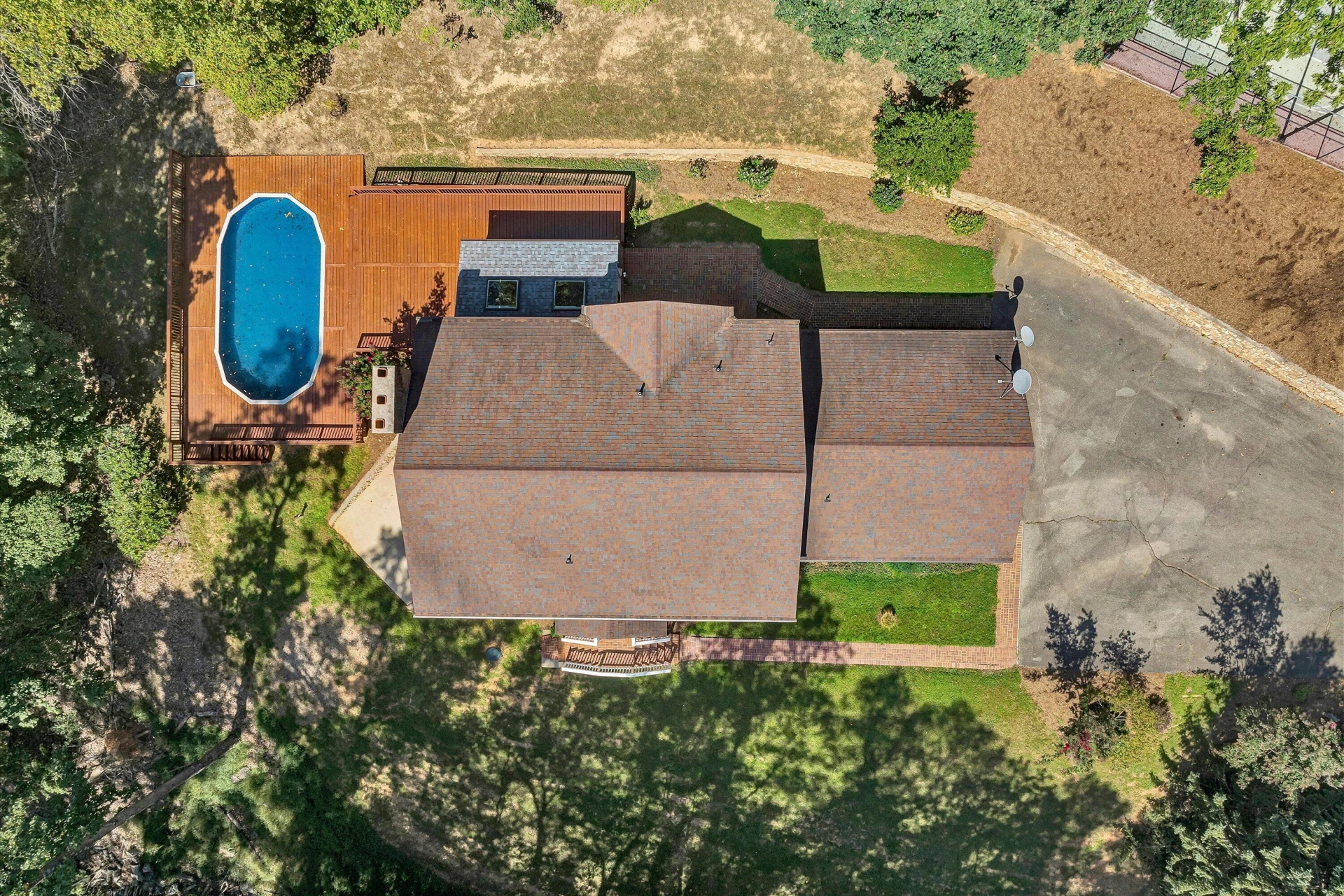 1207 Foothills DR - Photo 5