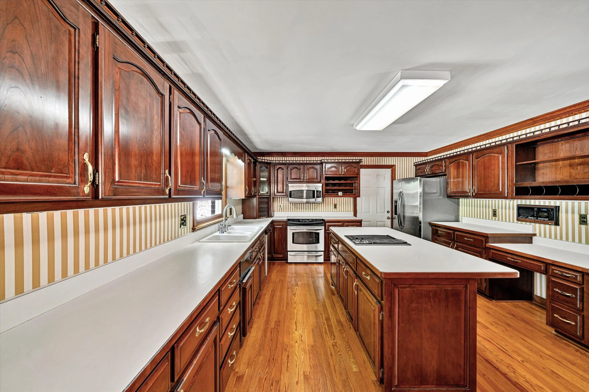 1207 Foothills DR - Photo 17