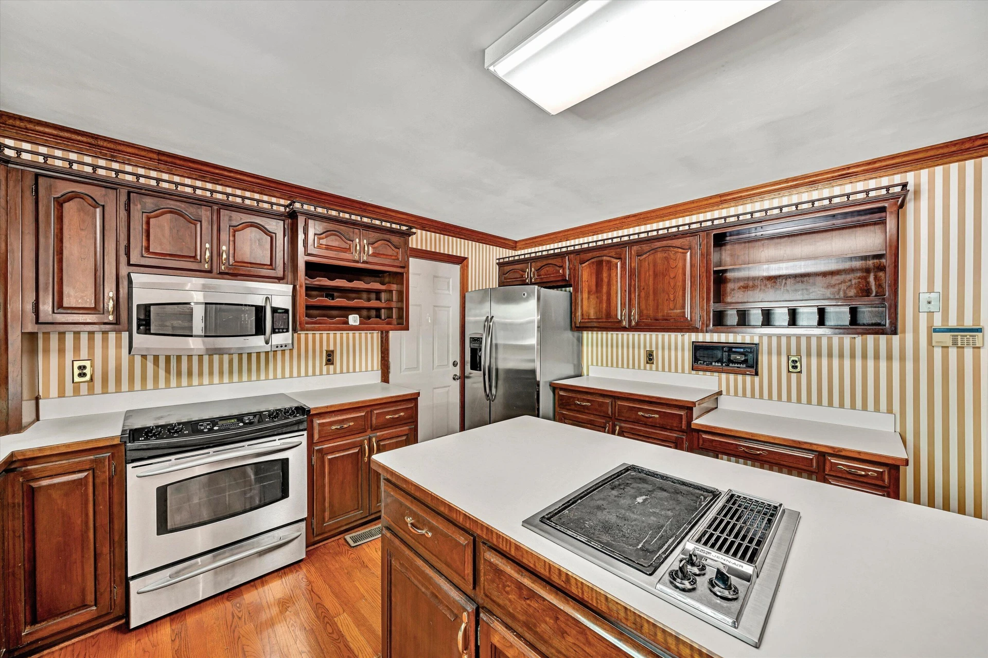1207 Foothills DR - Photo 18