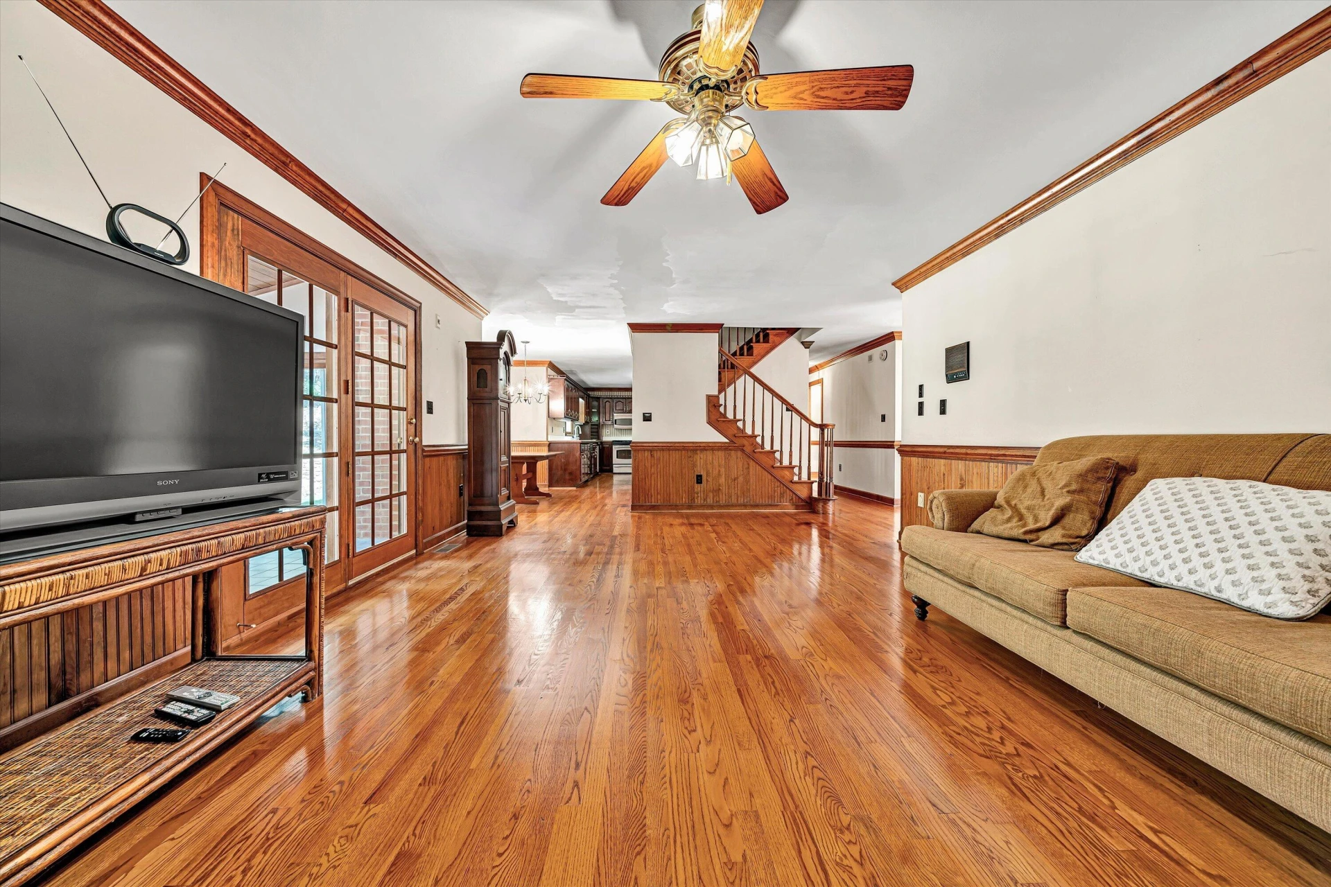 1207 Foothills DR - Photo 22