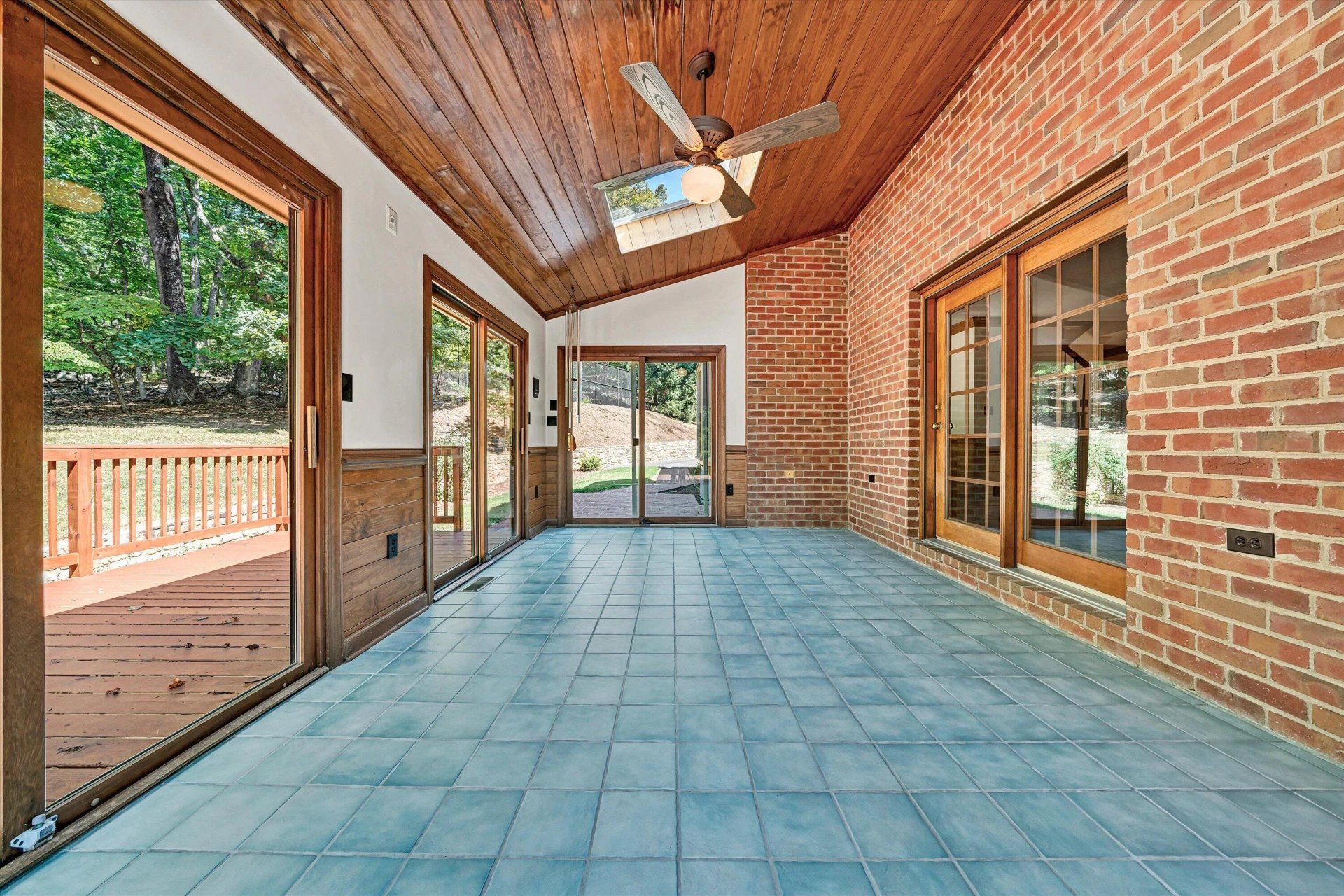 1207 Foothills DR - Photo 24