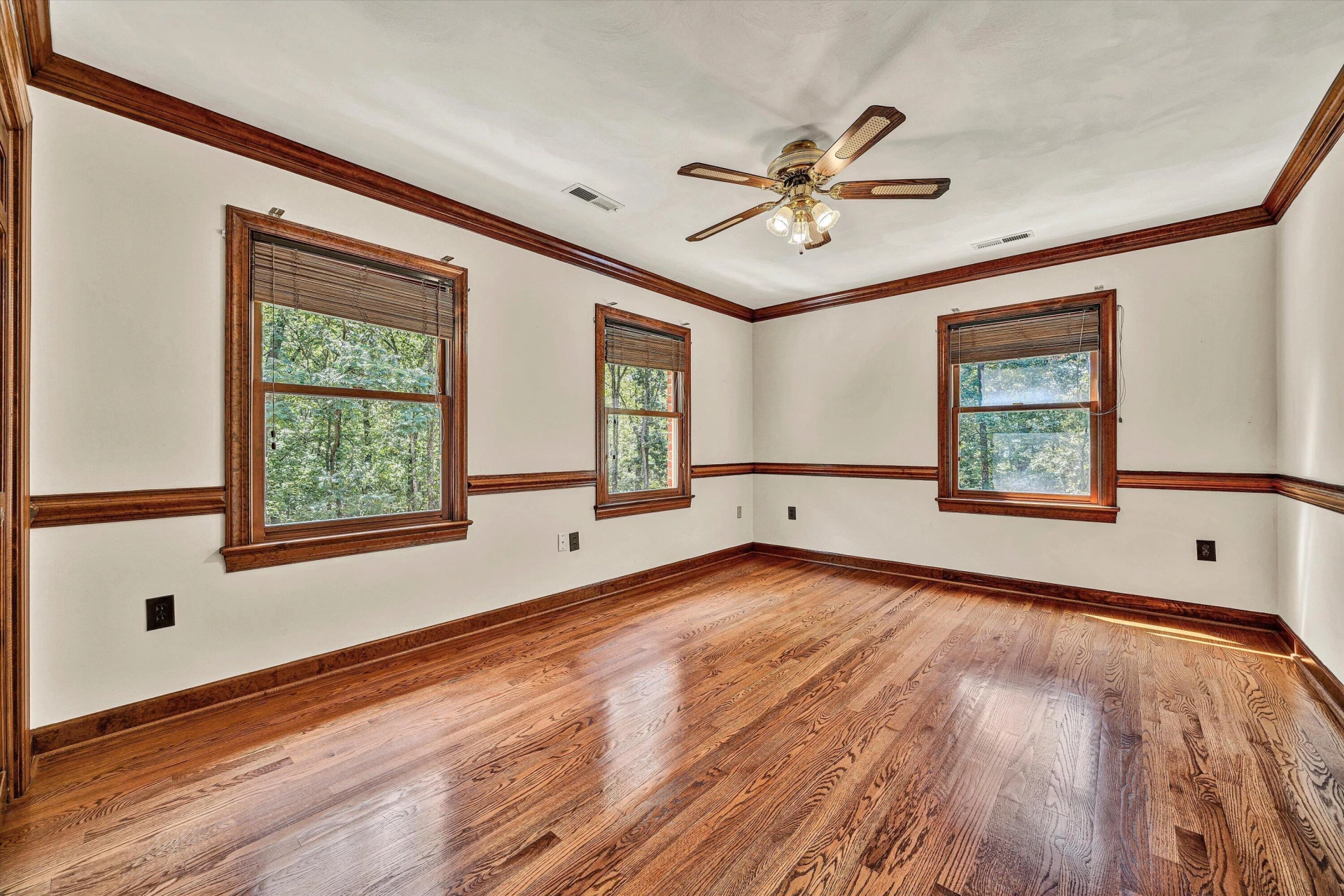1207 Foothills DR - Photo 31
