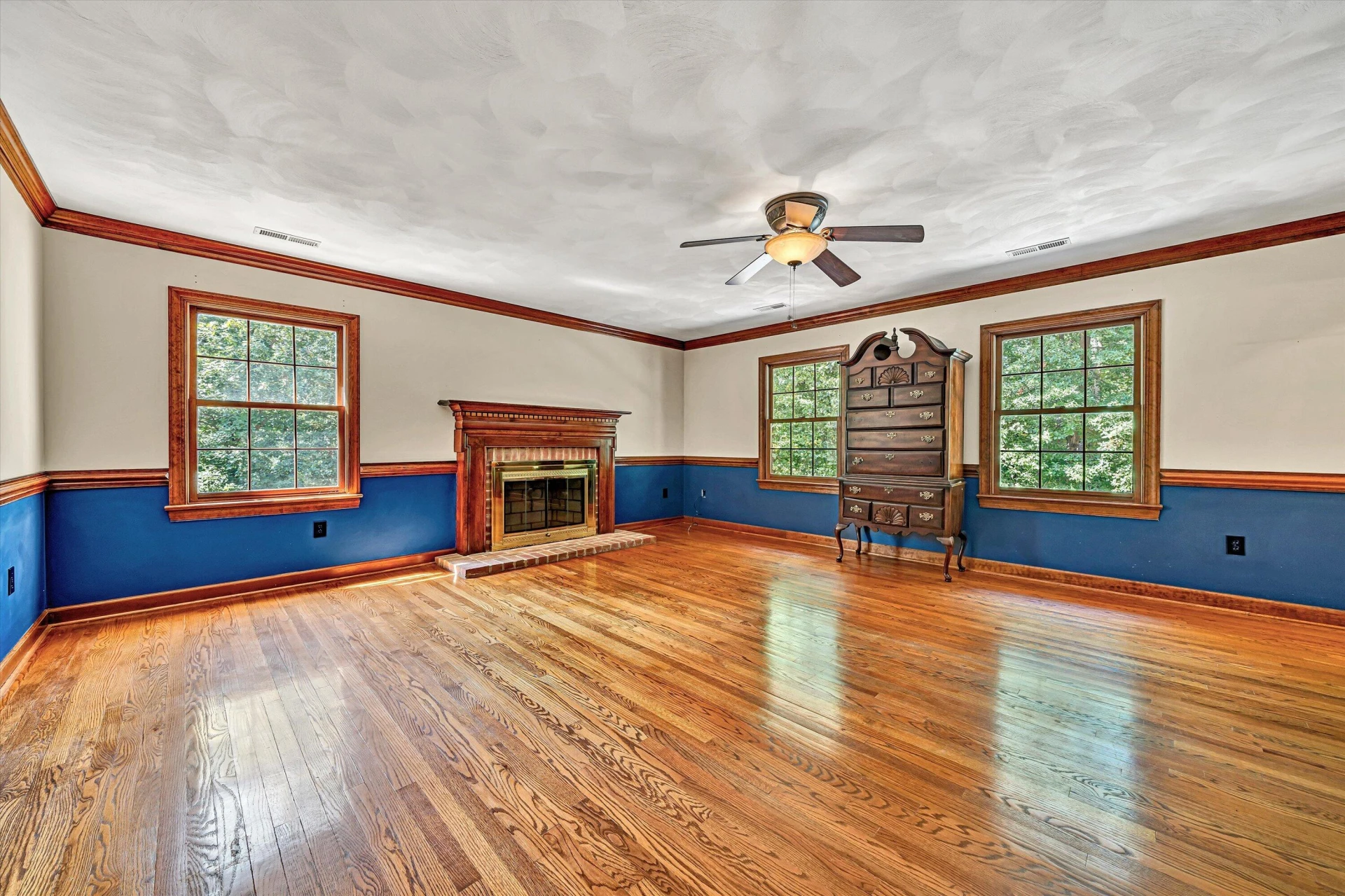 1207 Foothills DR - Photo 33