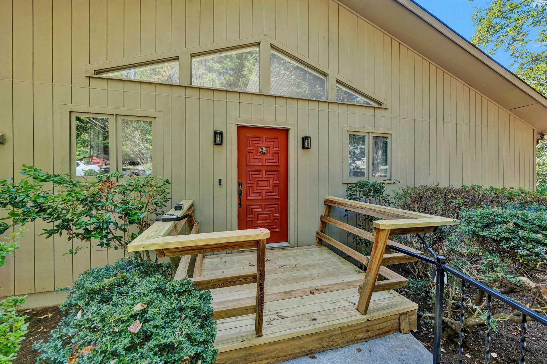 3388 Lakewood Forest RD - Photo 7