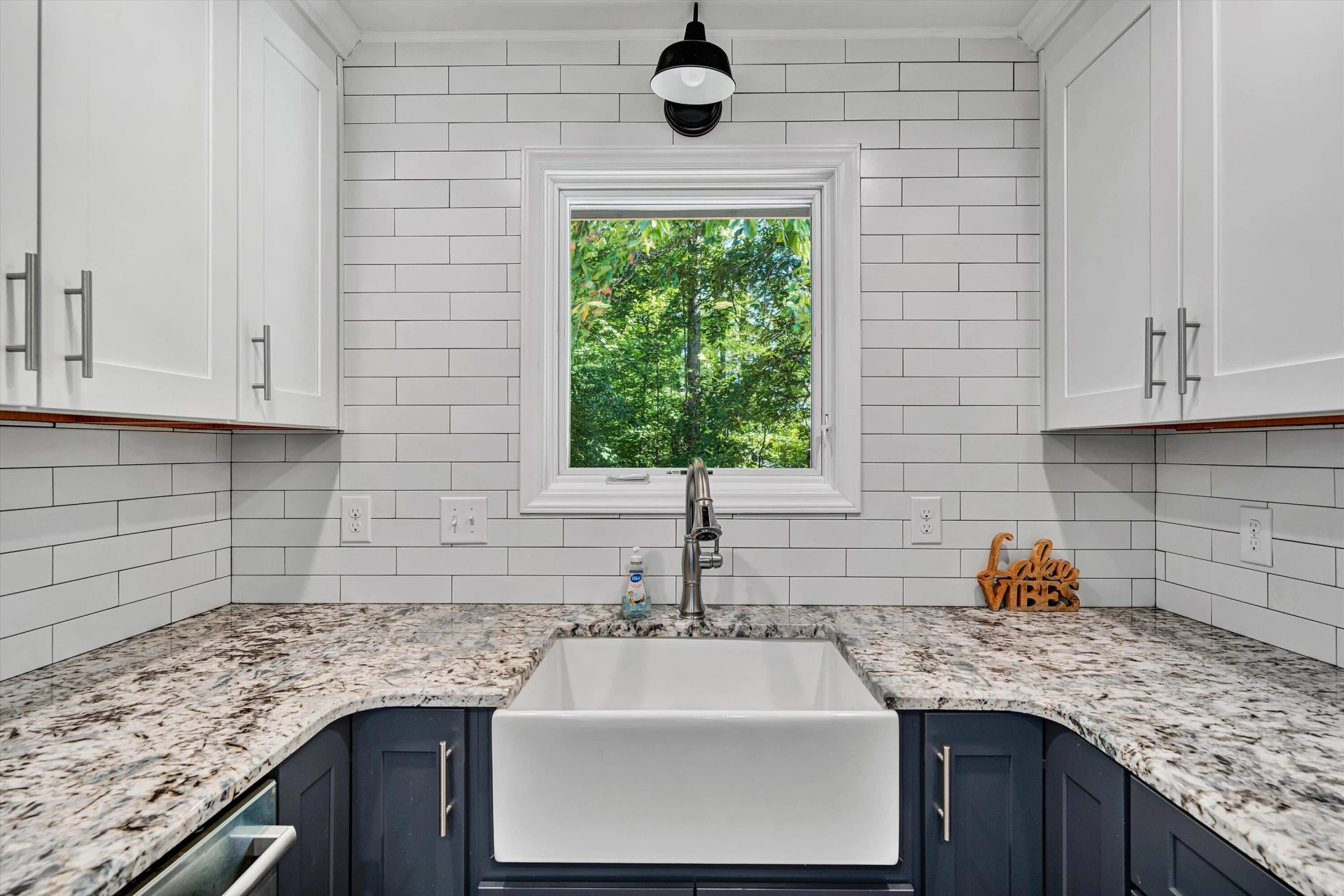 3388 Lakewood Forest RD - Photo 15