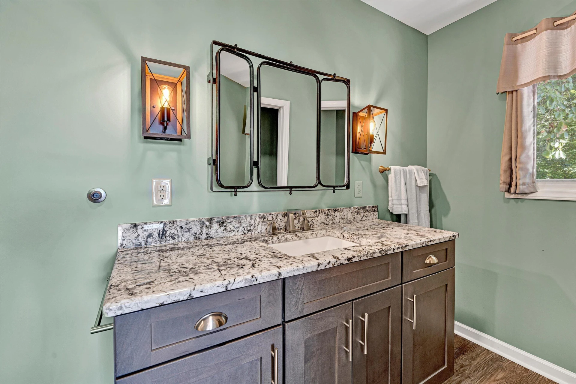 3388 Lakewood Forest RD - Photo 20