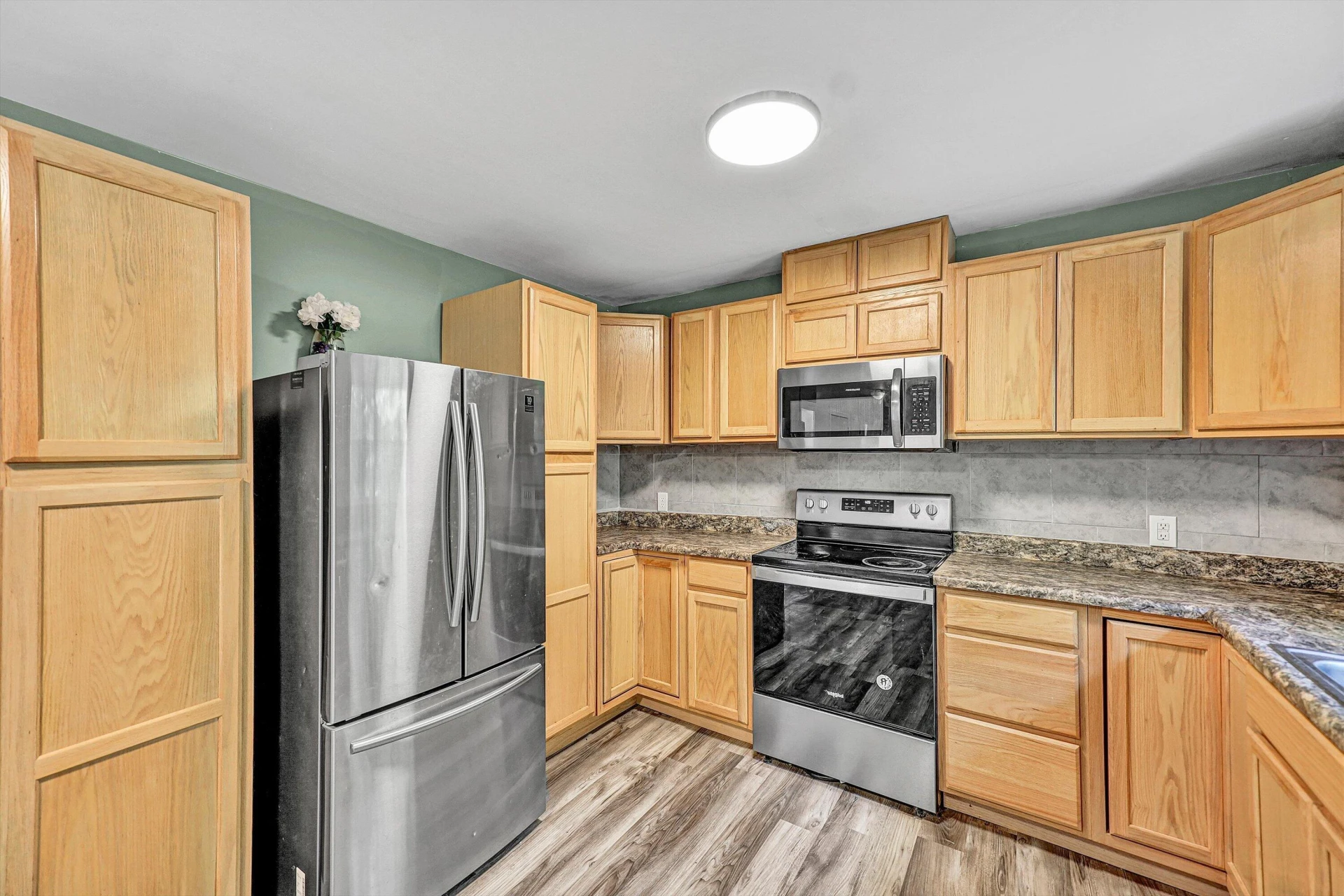 372 Trott CIR - Photo 7