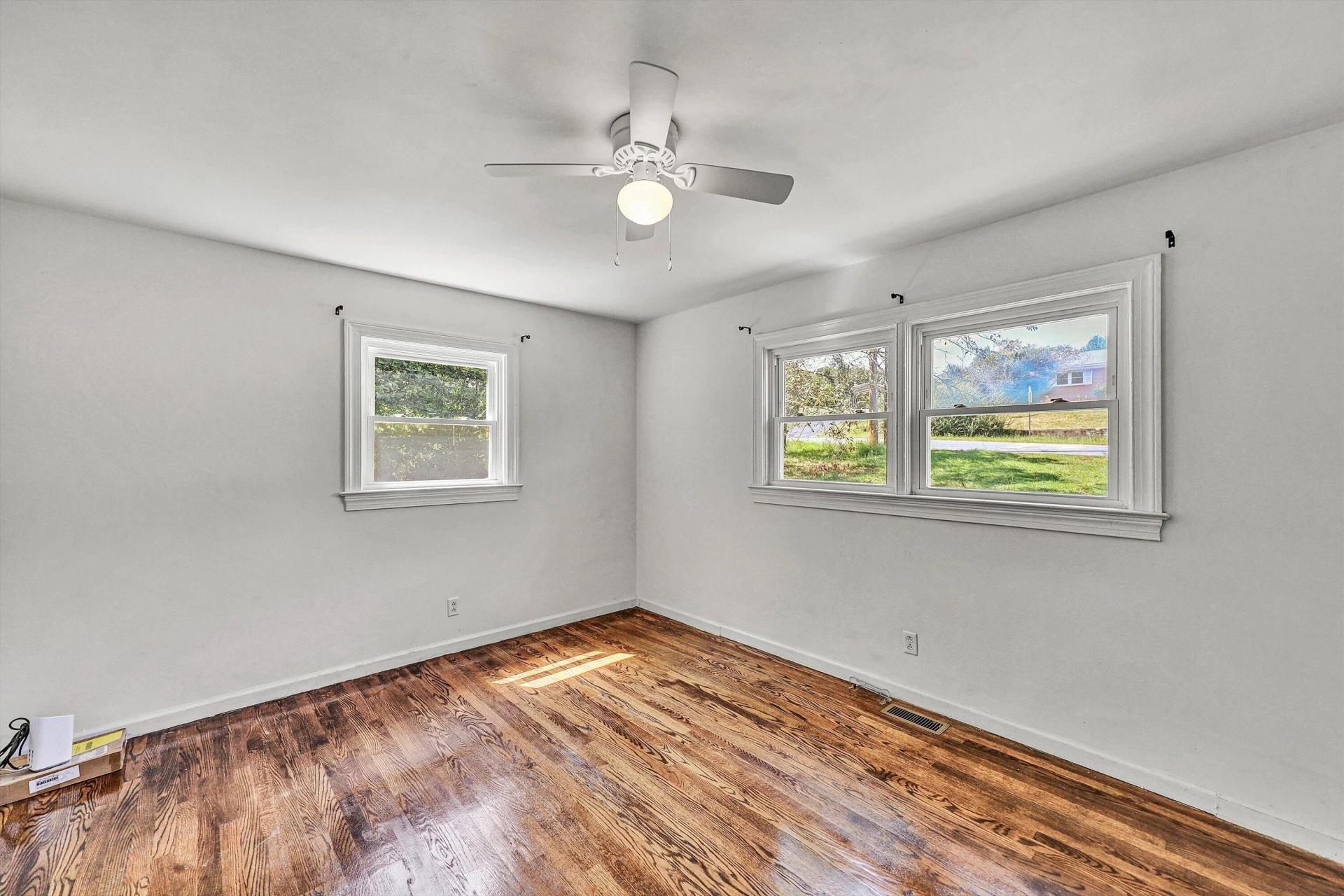 372 Trott CIR - Photo 12