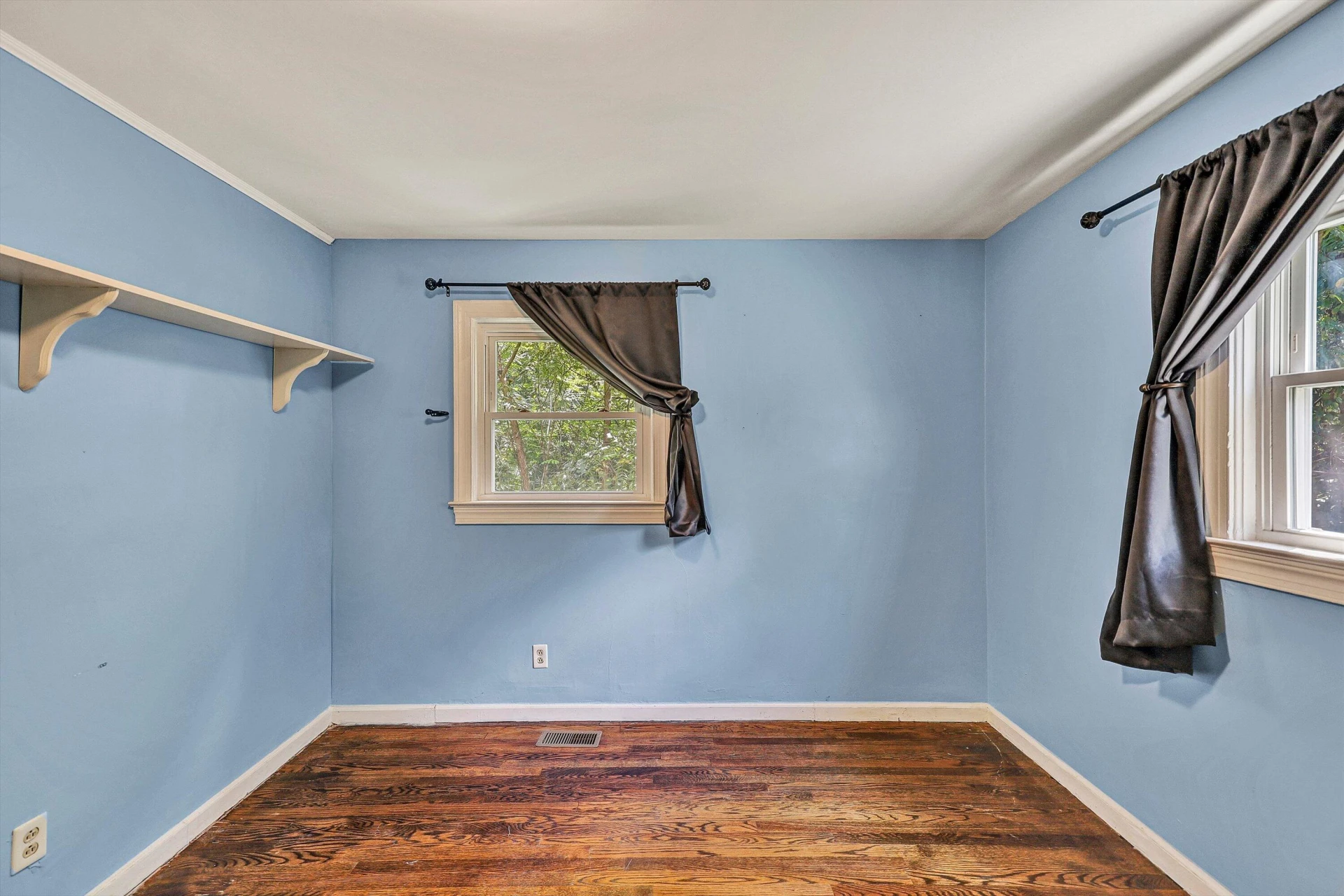 372 Trott CIR - Photo 13