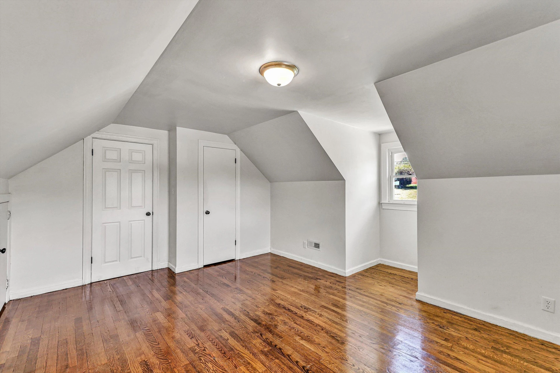 372 Trott CIR - Photo 15