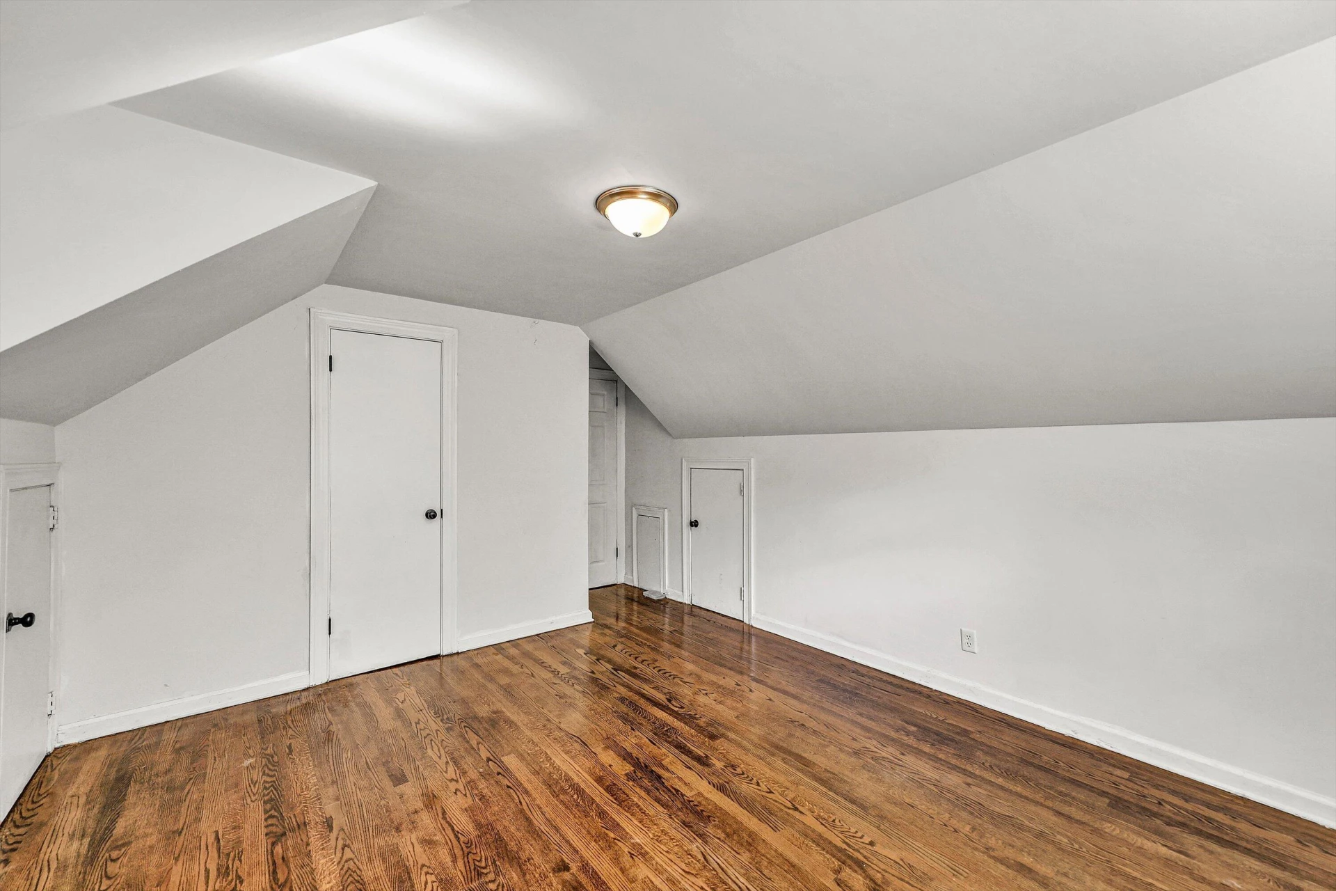 372 Trott CIR - Photo 18