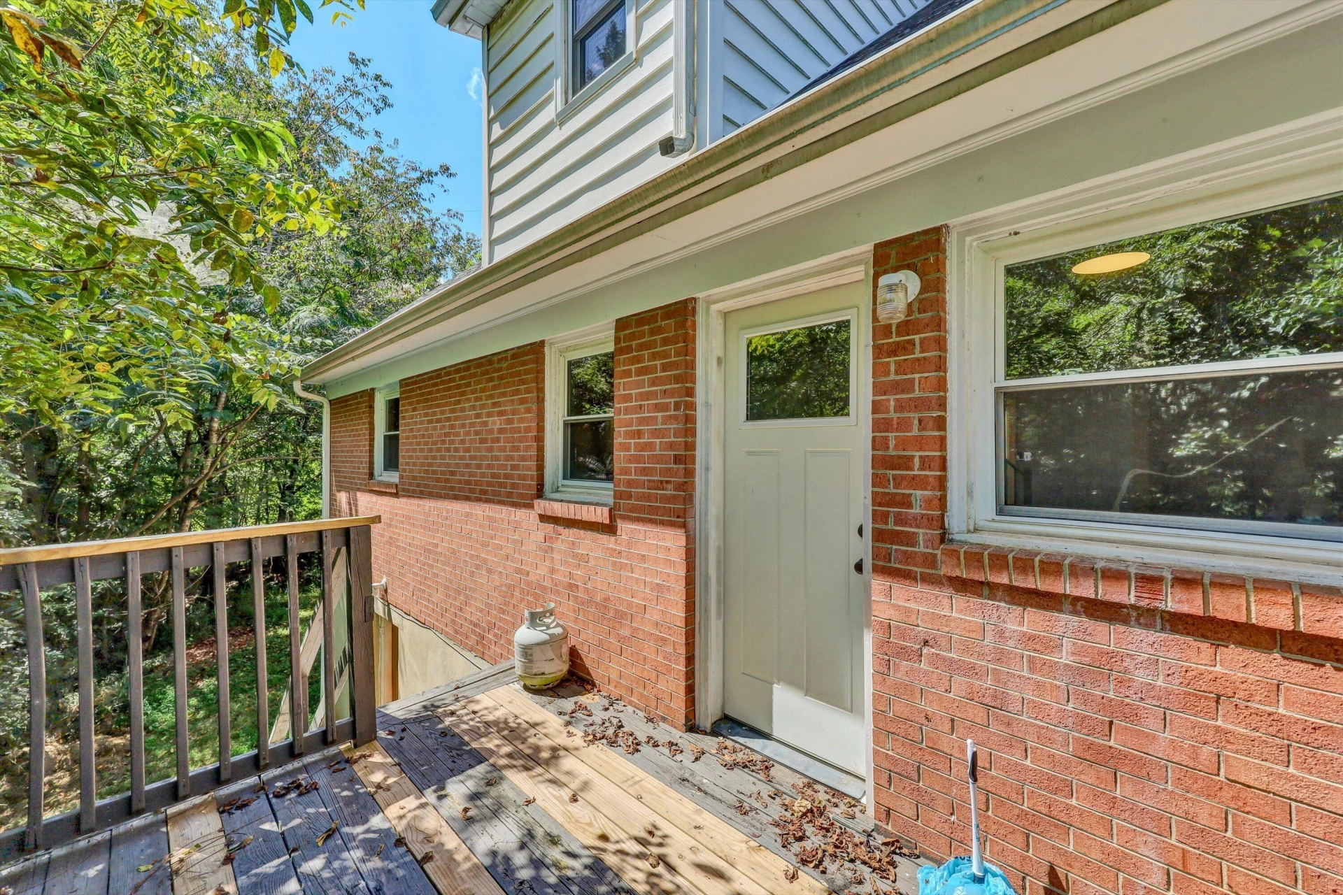 372 Trott CIR - Photo 26
