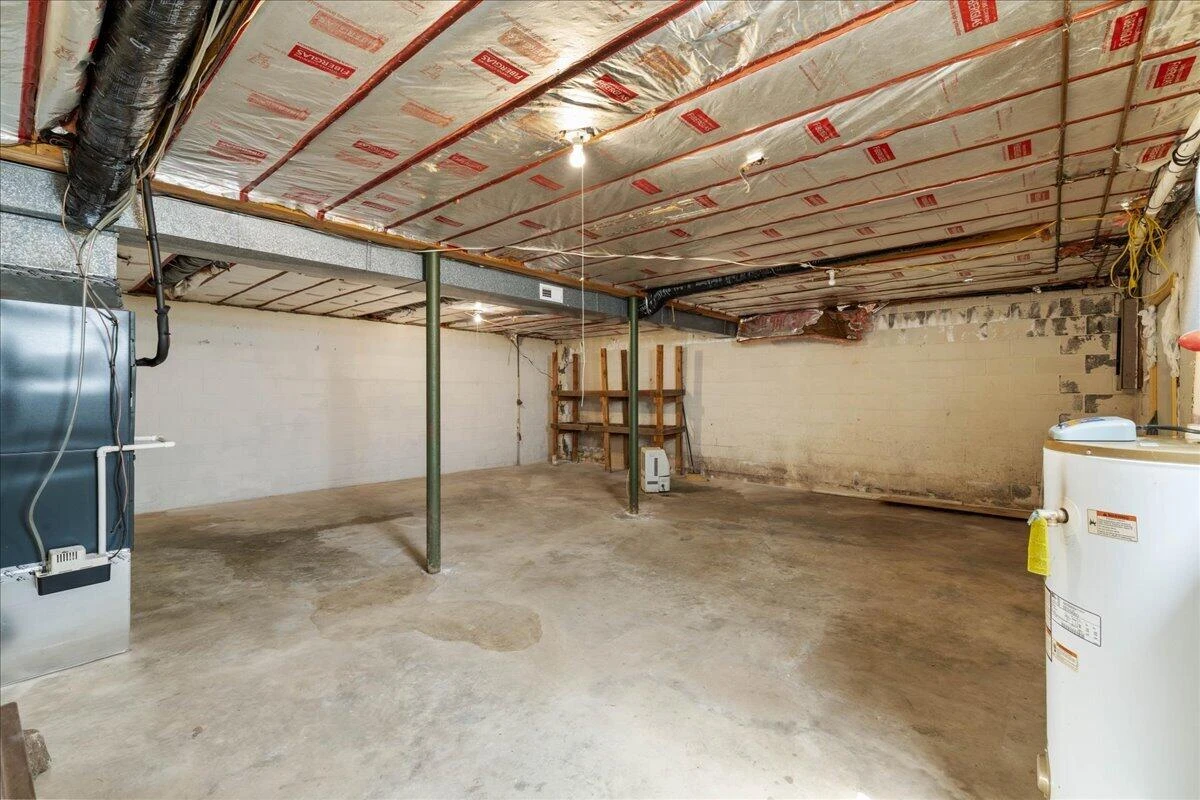 1050 Longview DR - Photo 24