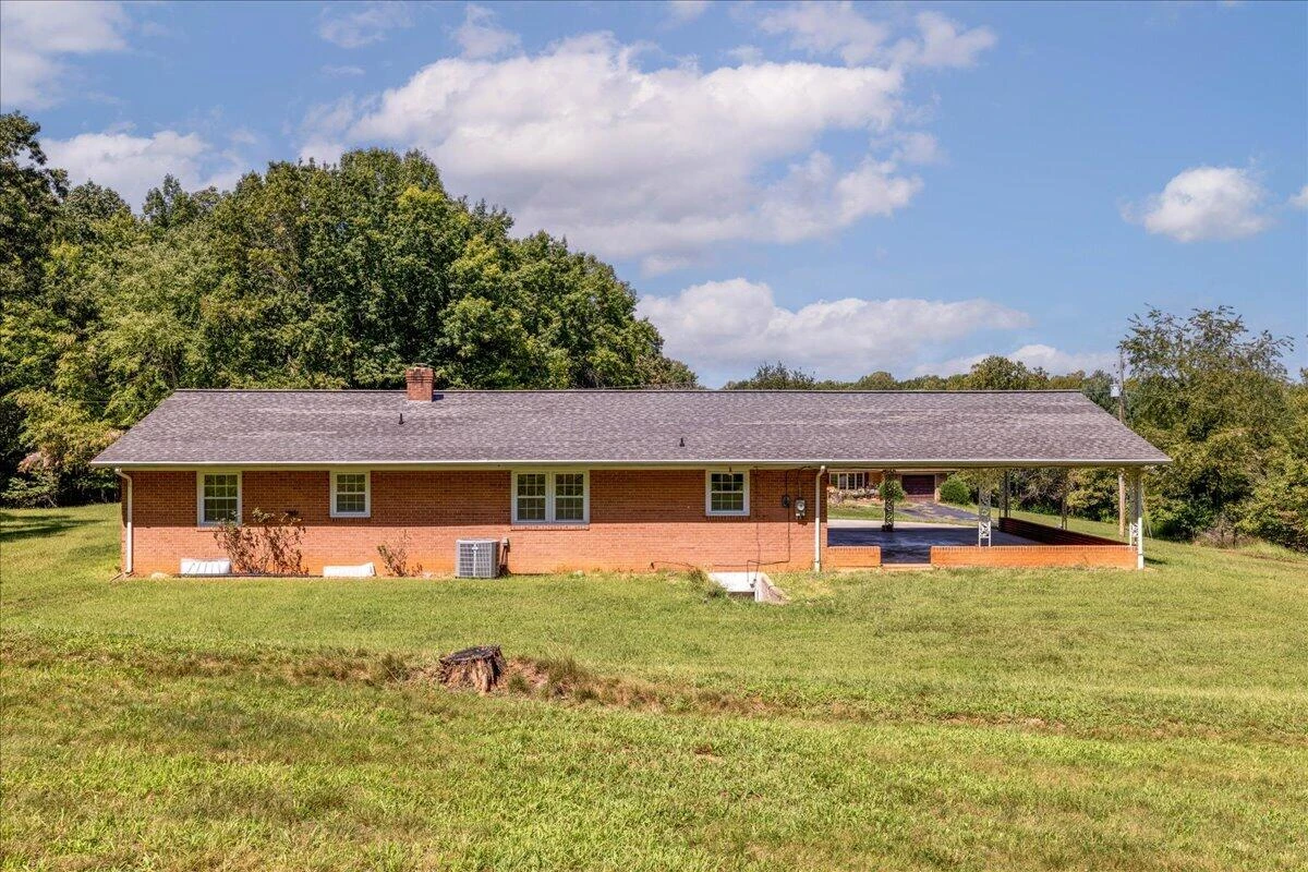 1050 Longview DR - Photo 29