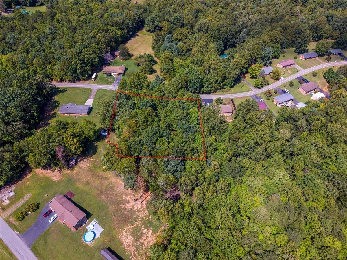 1050 Longview DR - Photo 34