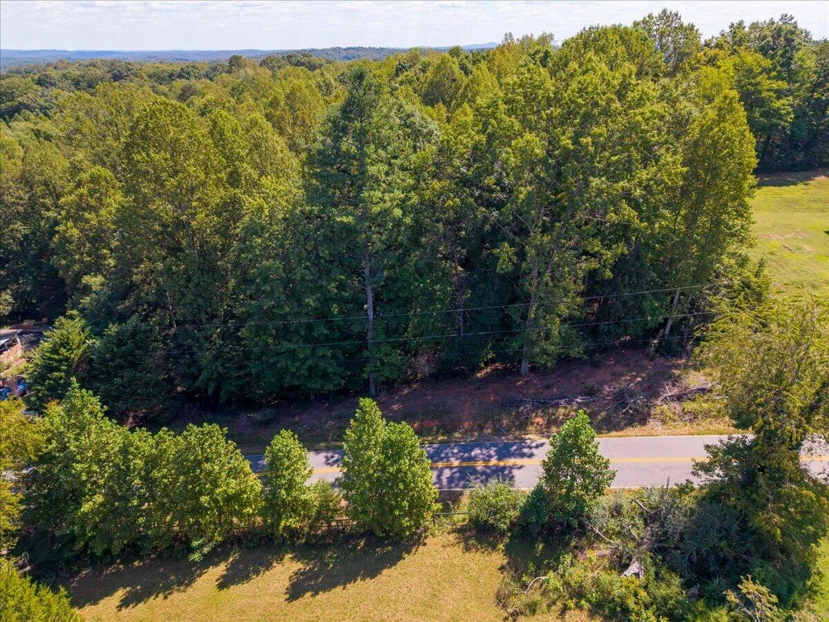 1050 Longview DR - Photo 36