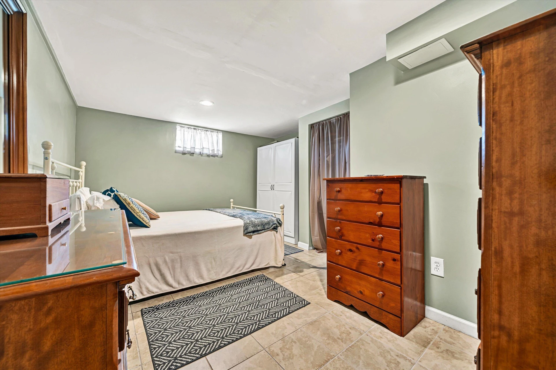 342 Thrush DR NW - Photo 17