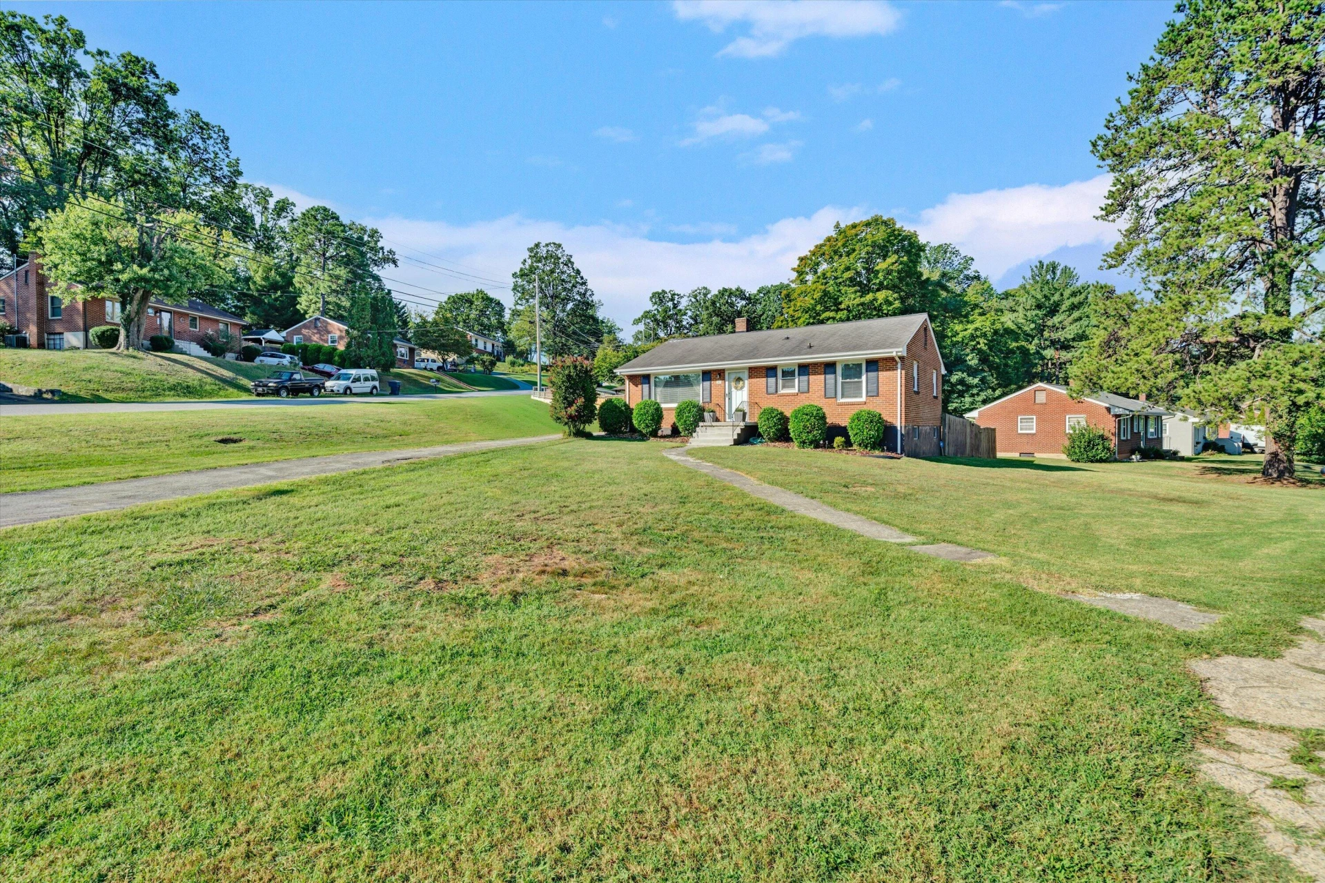 342 Thrush DR NW - Photo 28