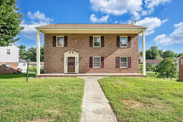 867 Finney DR, Vinton, VA, 24179