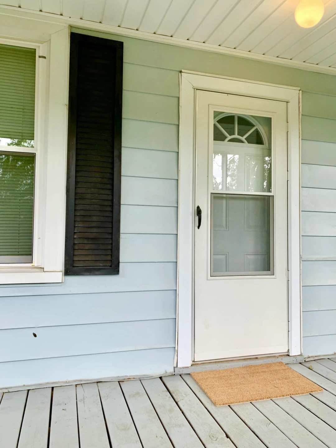 1332 Buena Vista BLVD SE - Photo 3