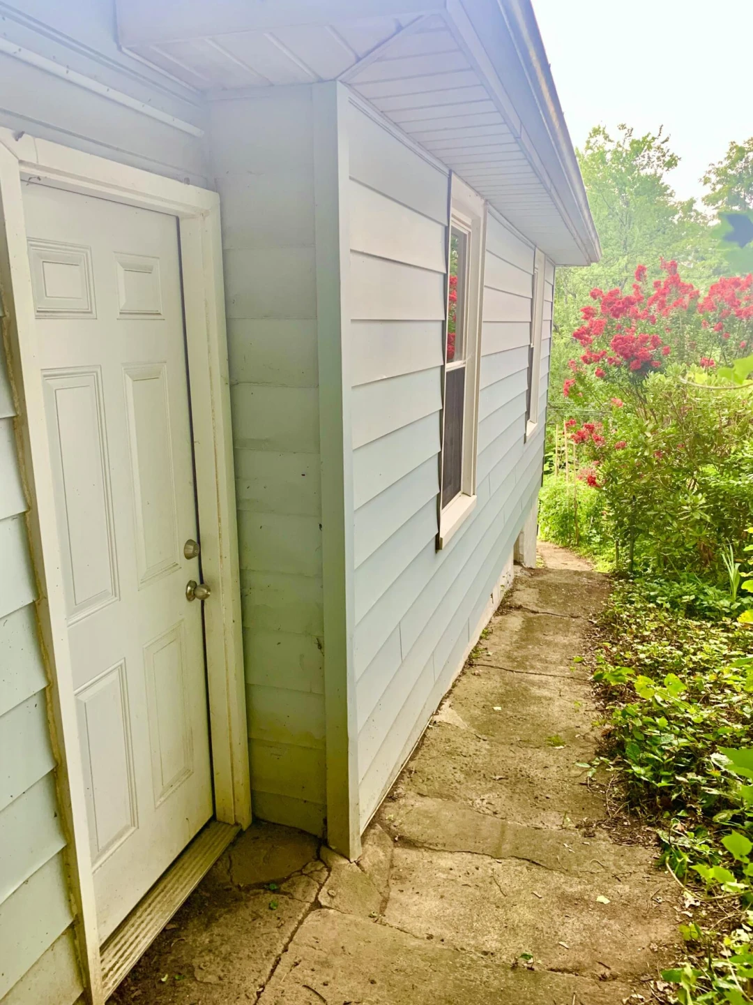 1332 Buena Vista BLVD SE - Photo 14