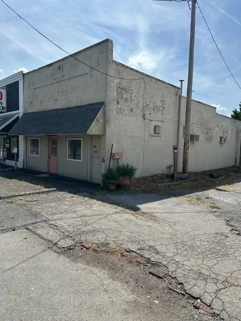 3328 Williamson RD NW - Photo 2