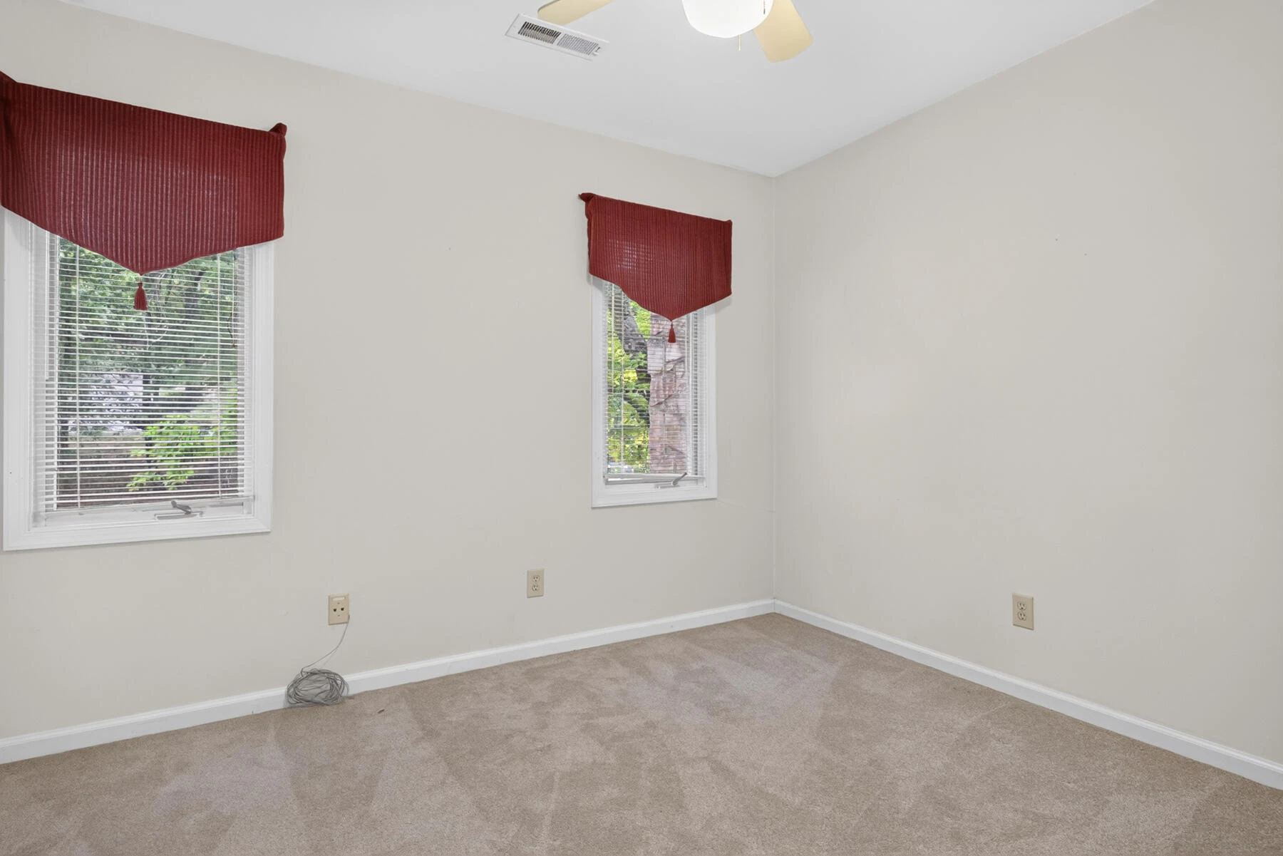 3434 Stonehenge SQ - Photo 18