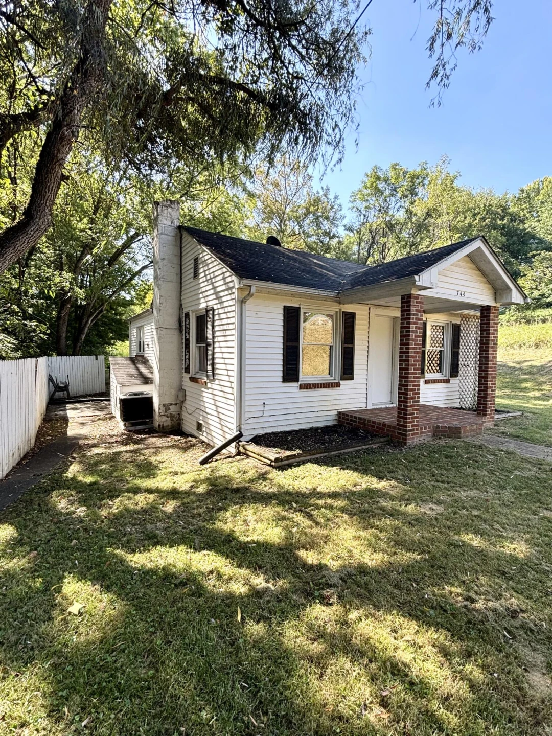 744 N Mill RD - Photo 2