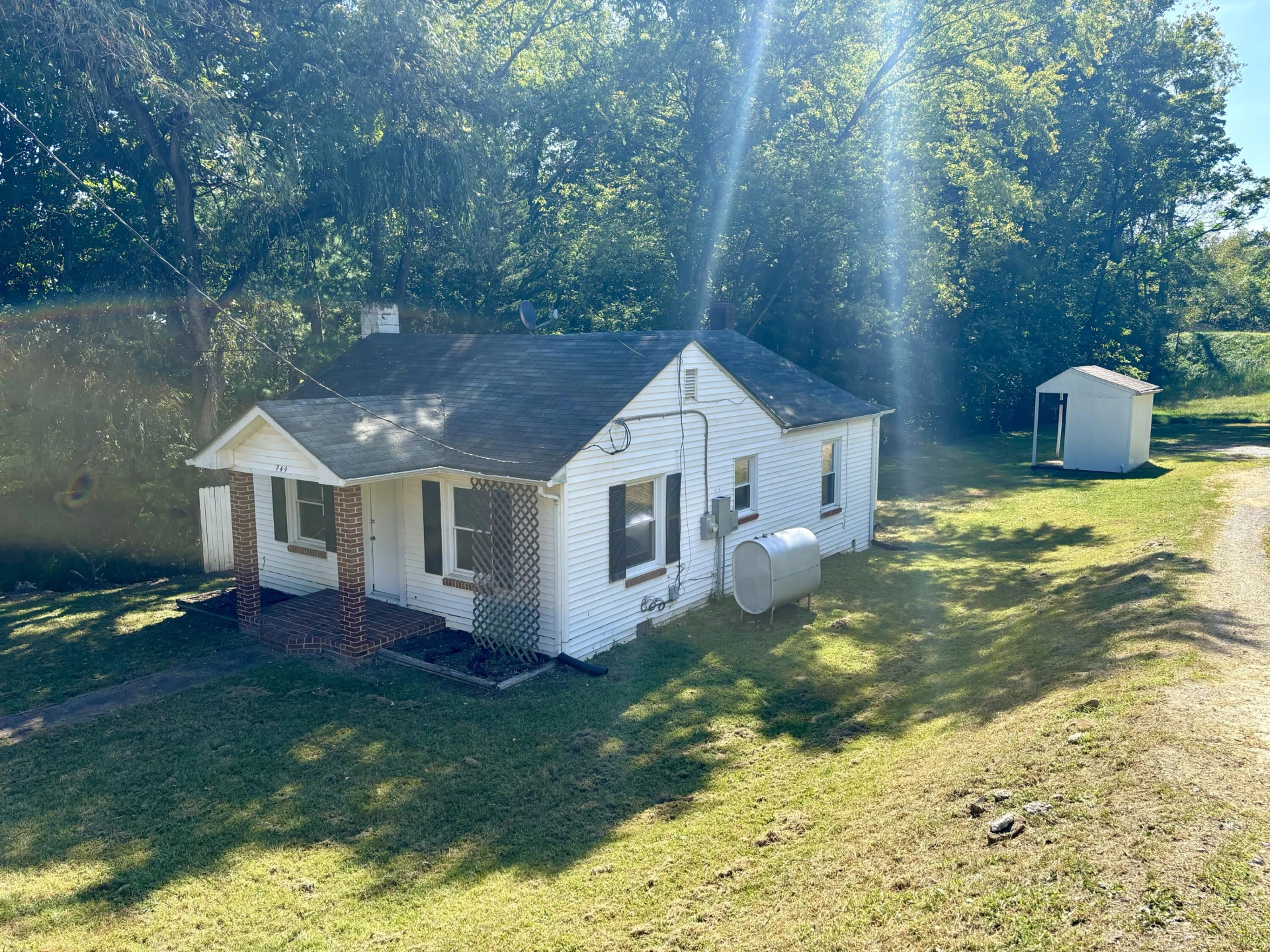744 N Mill RD - Photo 3
