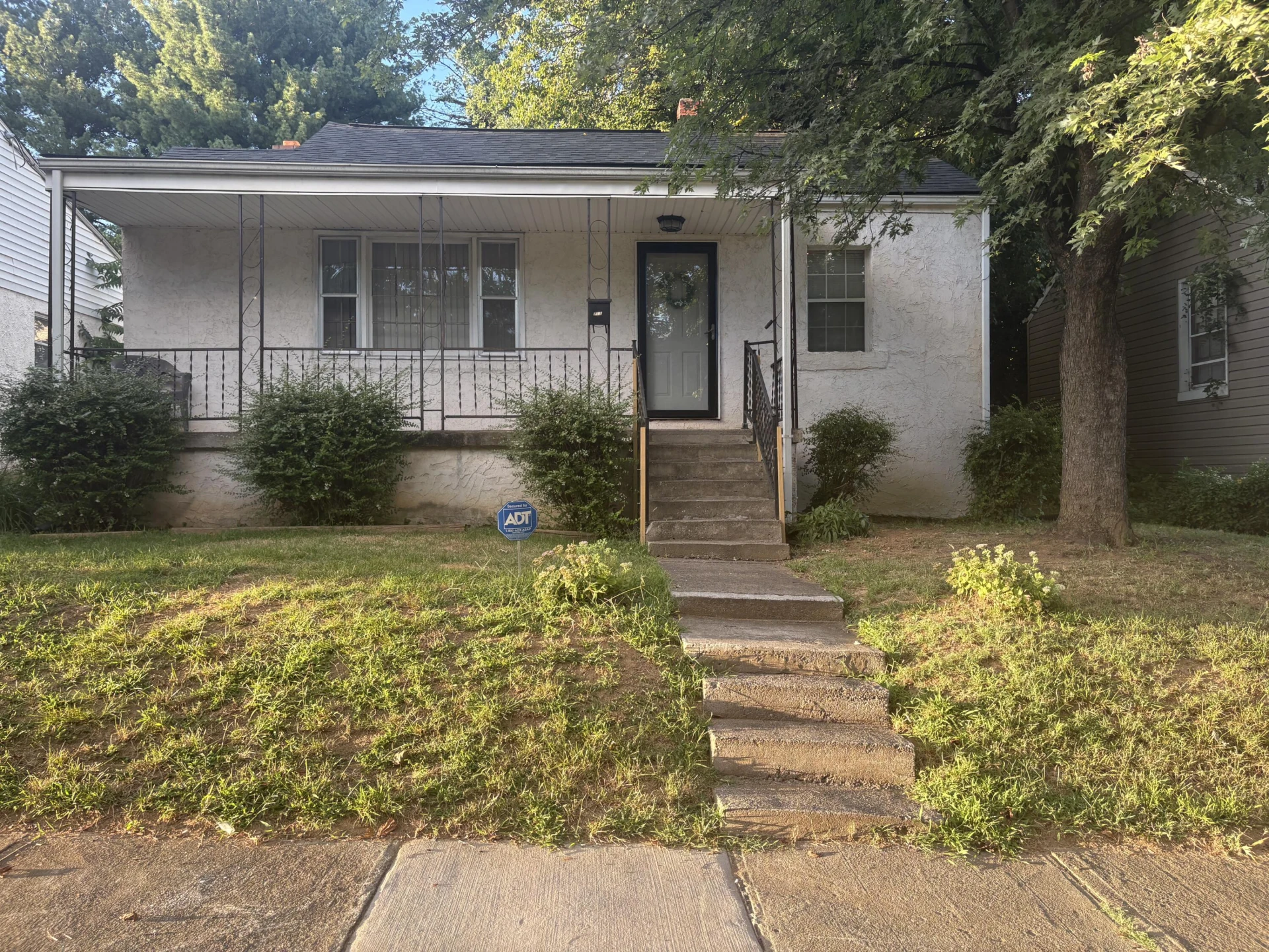 711 Hanover AVE NW