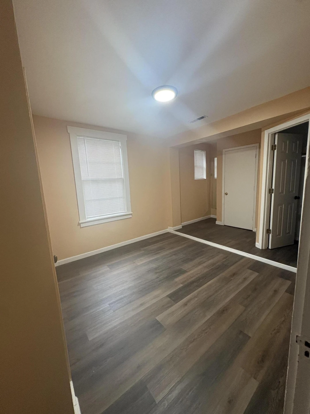 711 Hanover AVE NW - Photo 9