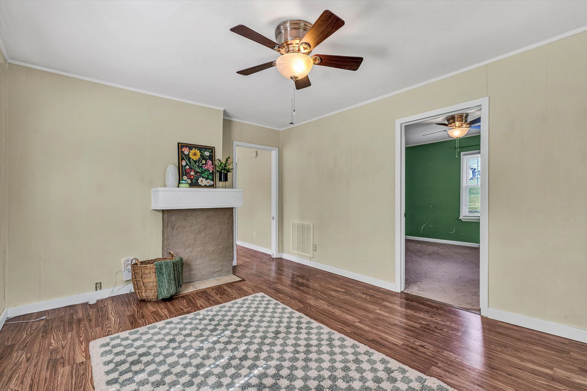 906 Caldwell ST NW - Photo 7